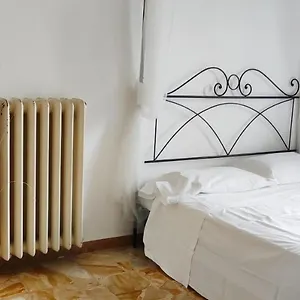 Urban Privatunterkunft