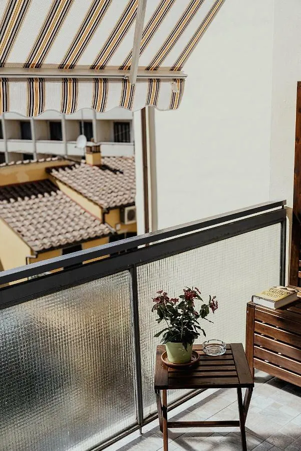 Easy Florence B&B 2*,  Italy